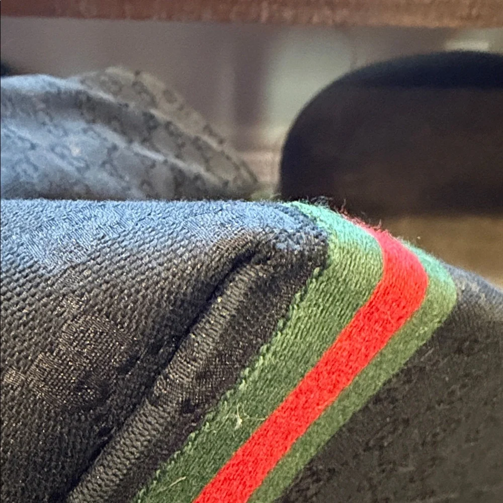 Gucci Black Tote with Red and Green Straps - Picture 8 of 12